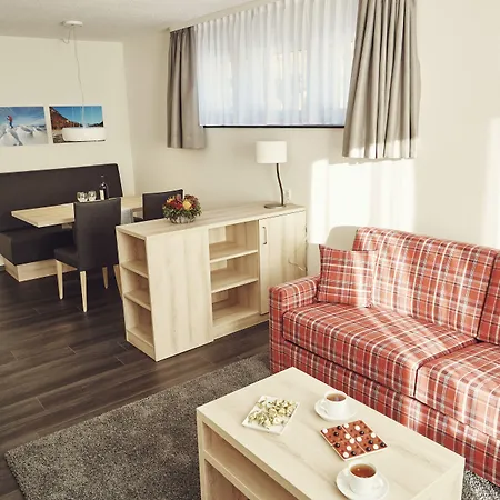 باي سولاريا المخدومة 3*