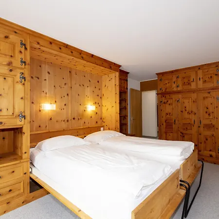 Serviced By Solaria Aparthotel