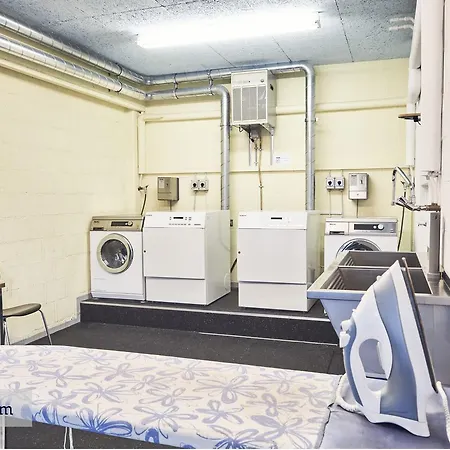 باي سولاريا المخدومة دافوس