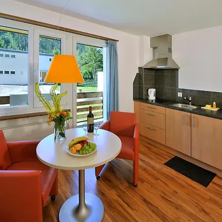 Serviced By Solaria 다보스