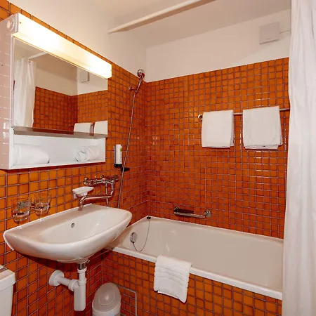 아파트호텔 Serviced By Solaria 3*