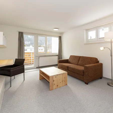 Serviced By Solaria 아파트호텔 3*