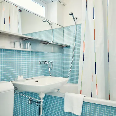 Serviced By Solaria 아파트호텔